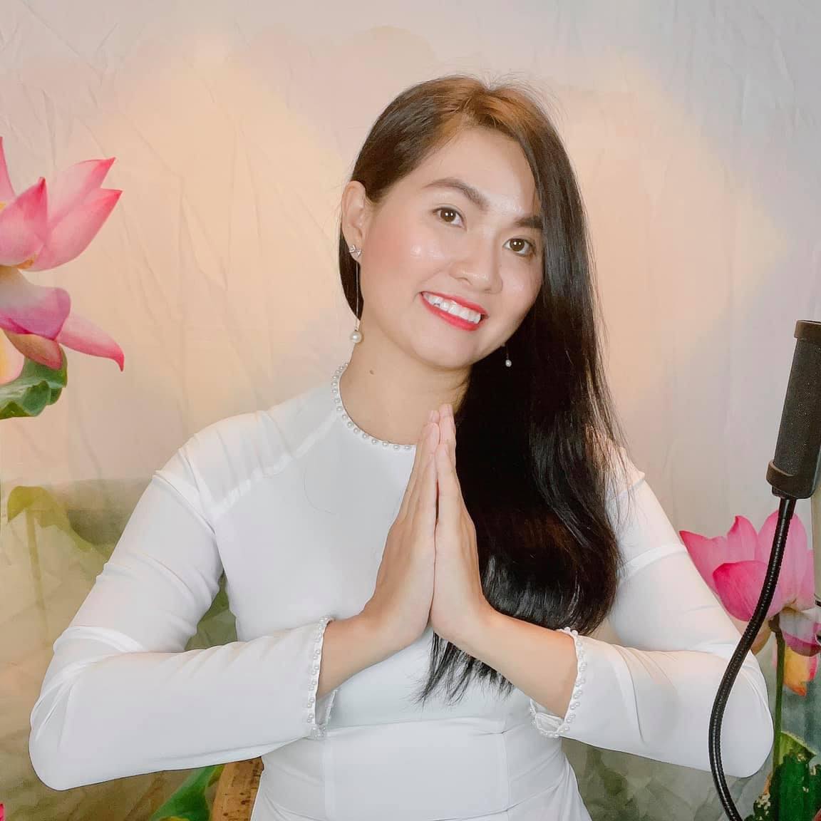 Chân dung Thuỳ Linh Meo